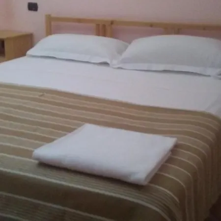La Luna Bed and Breakfast *